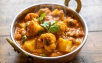 Aloo Gobi Masala – One Pan Indian Curry That Everyone Loves!